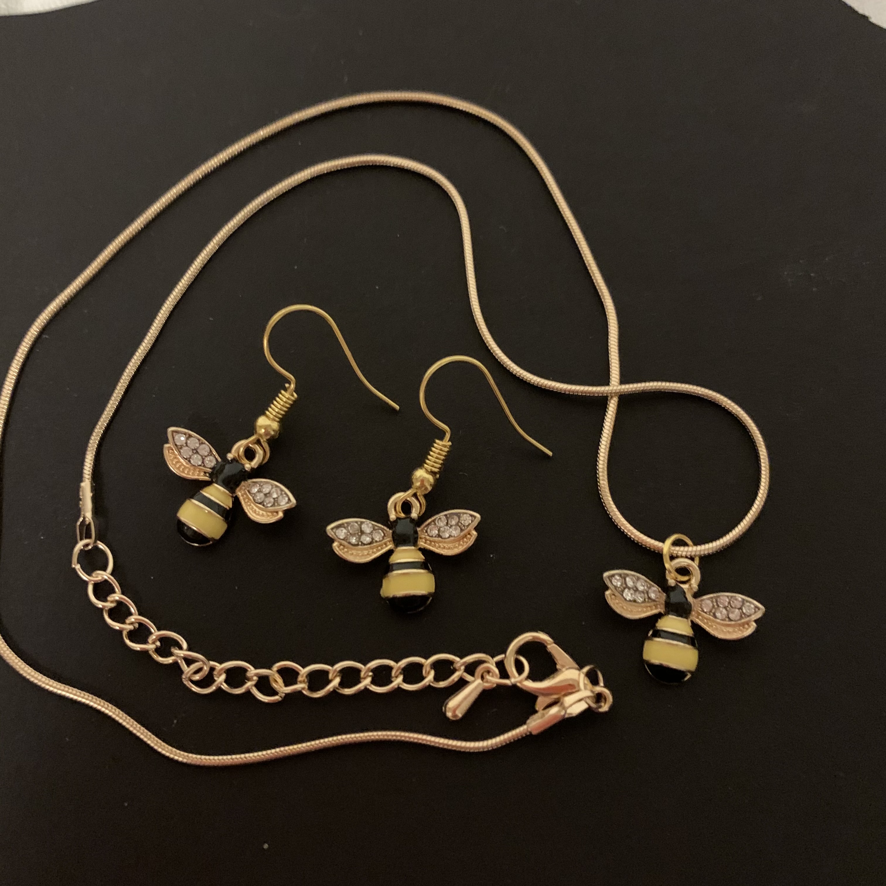 Jewellery Bumble Bee Enamelled Jewelled Sml Set £5.50