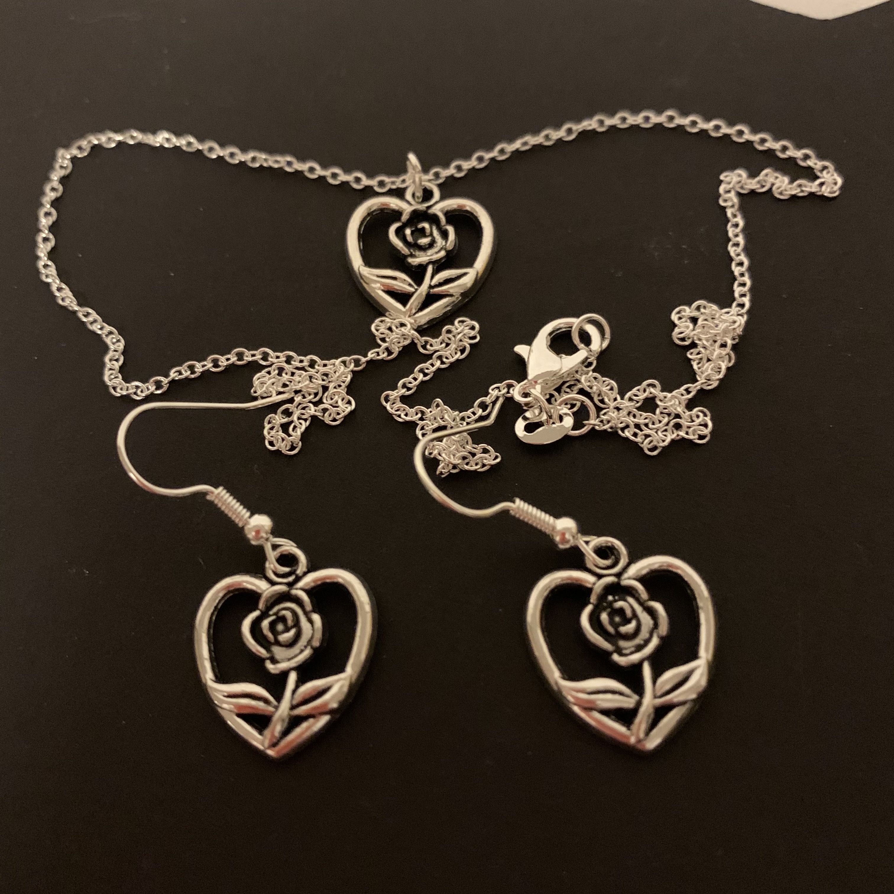 Jewellery Heart & Rose Set £5.50