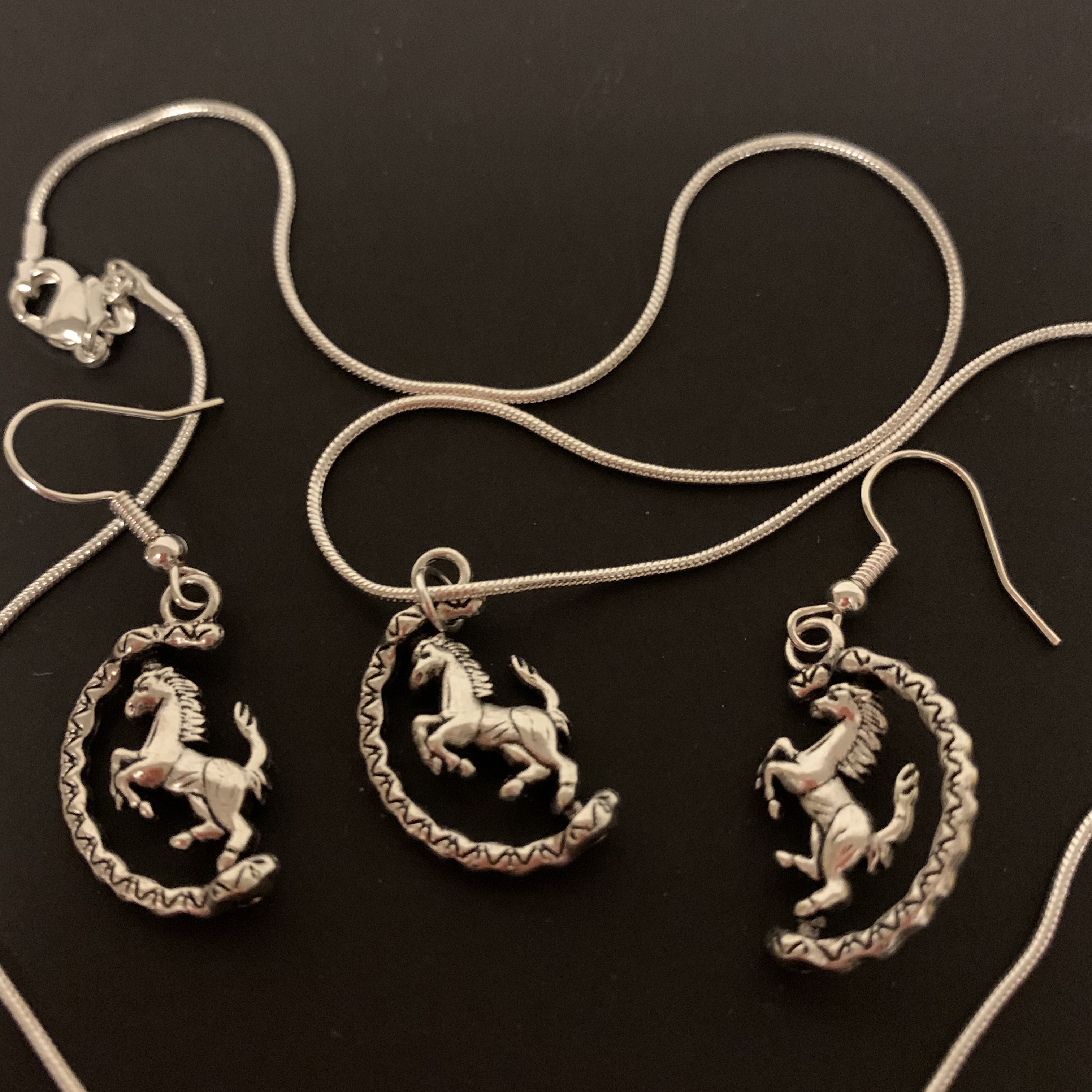 Jewellery Horse Set £5.50