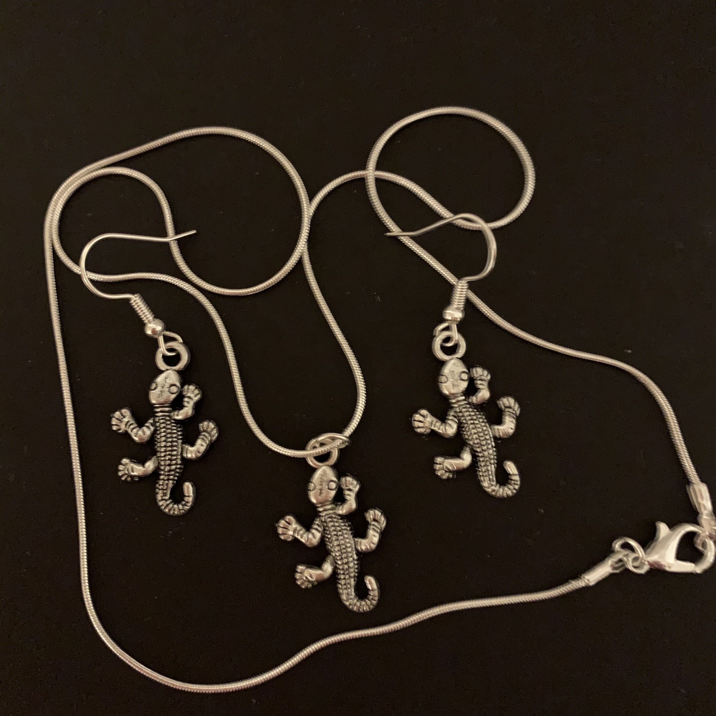 Jewellery Lizzard Set £5.50