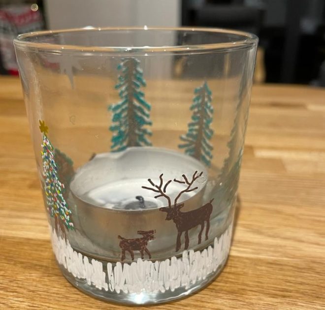 Tealight Christmas House and Deer A £3 Tealight Christmas House and Deer A £3